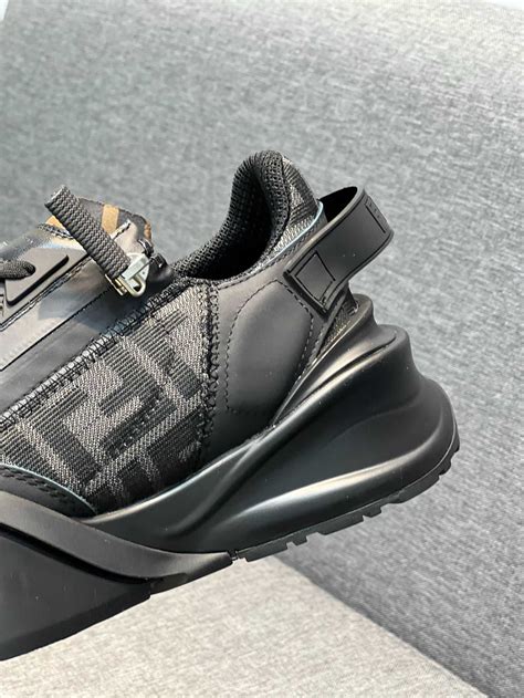 adidasi fendi